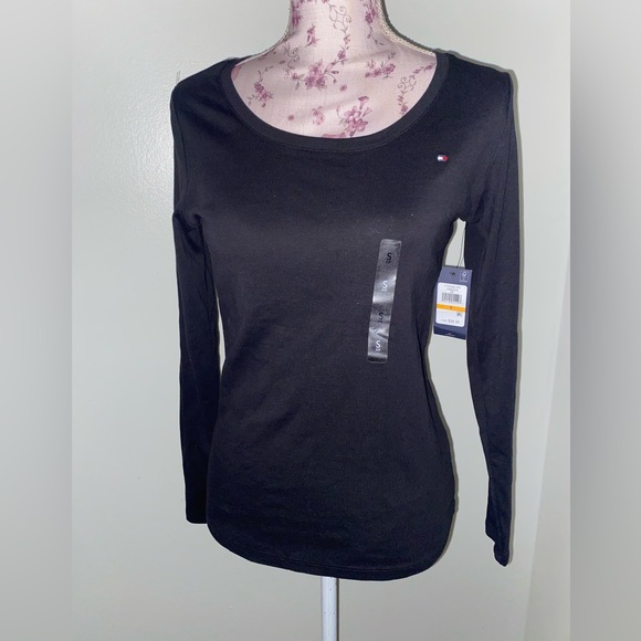 Tommy Hilfiger scoop neck l/s flag tee - Picture 2 of 9